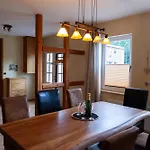 بيت للعطل Haus Gruna